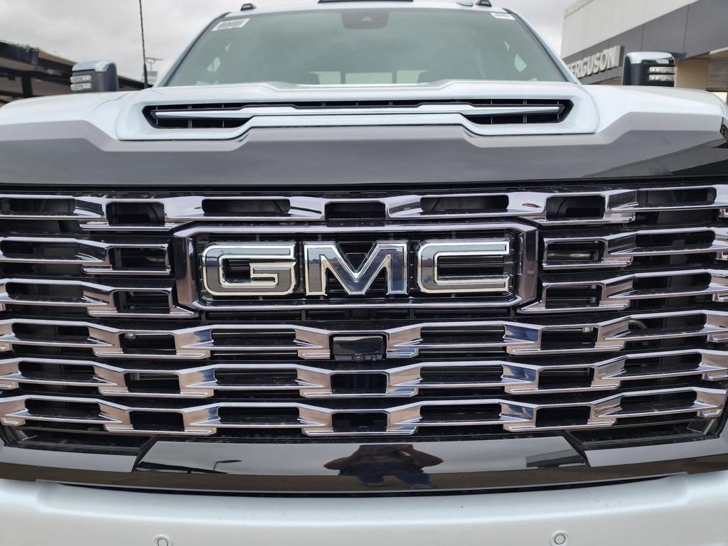 new 2026 GMC Sierra 2500 car, priced at $92,335