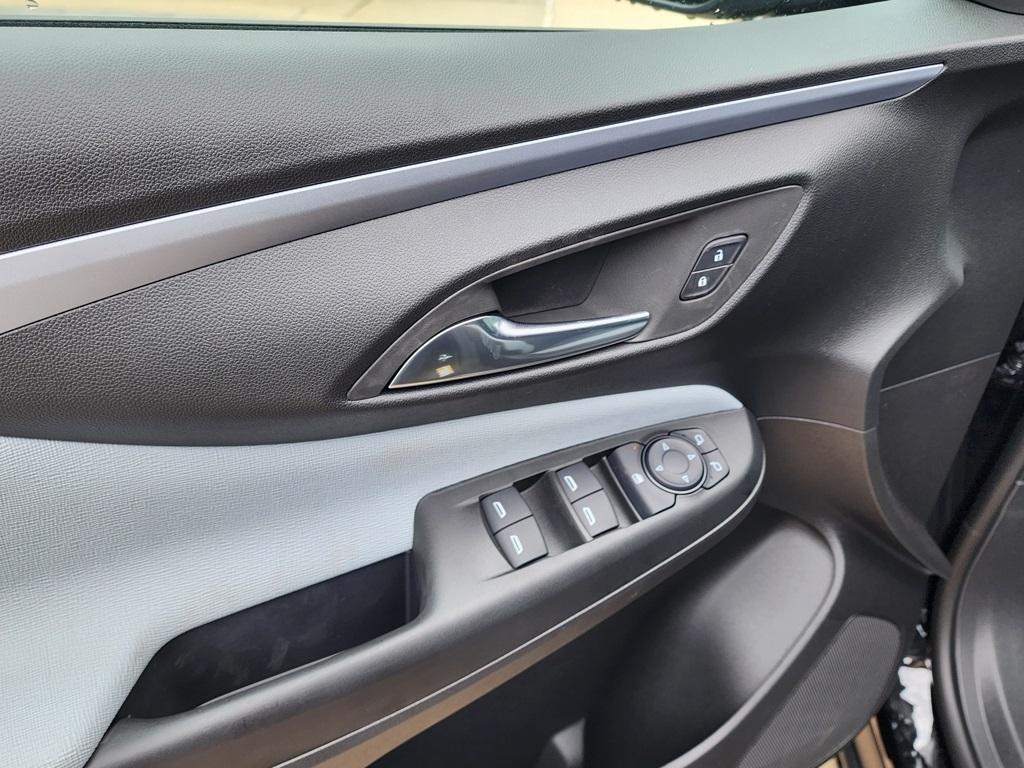 new 2025 Buick Envista car, priced at $25,185