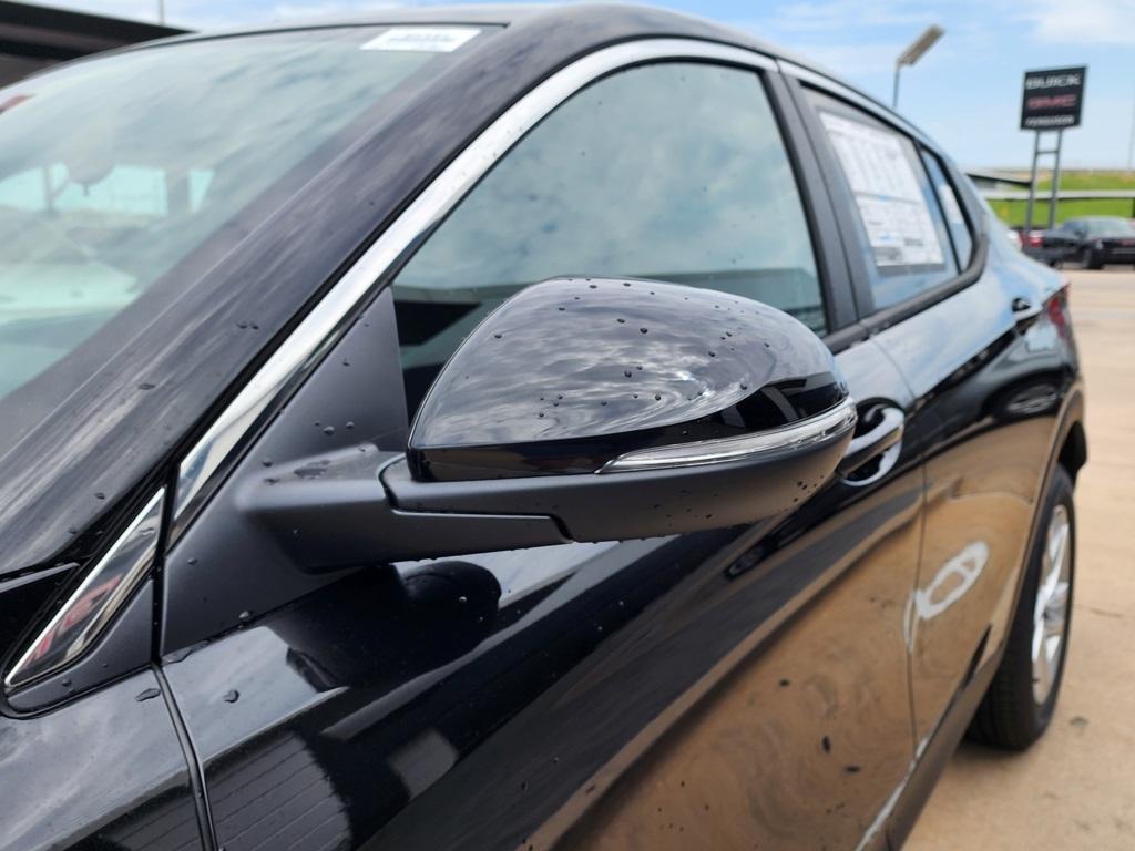 new 2025 Buick Envista car, priced at $25,185