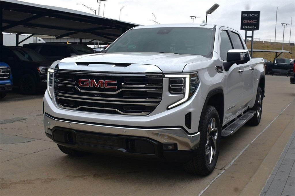 new 2025 GMC Sierra 1500 car, priced at $59,915