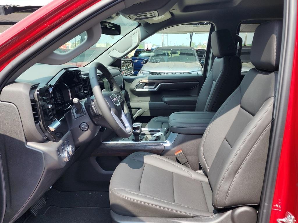 new 2025 GMC Sierra 1500 car, priced at $57,675