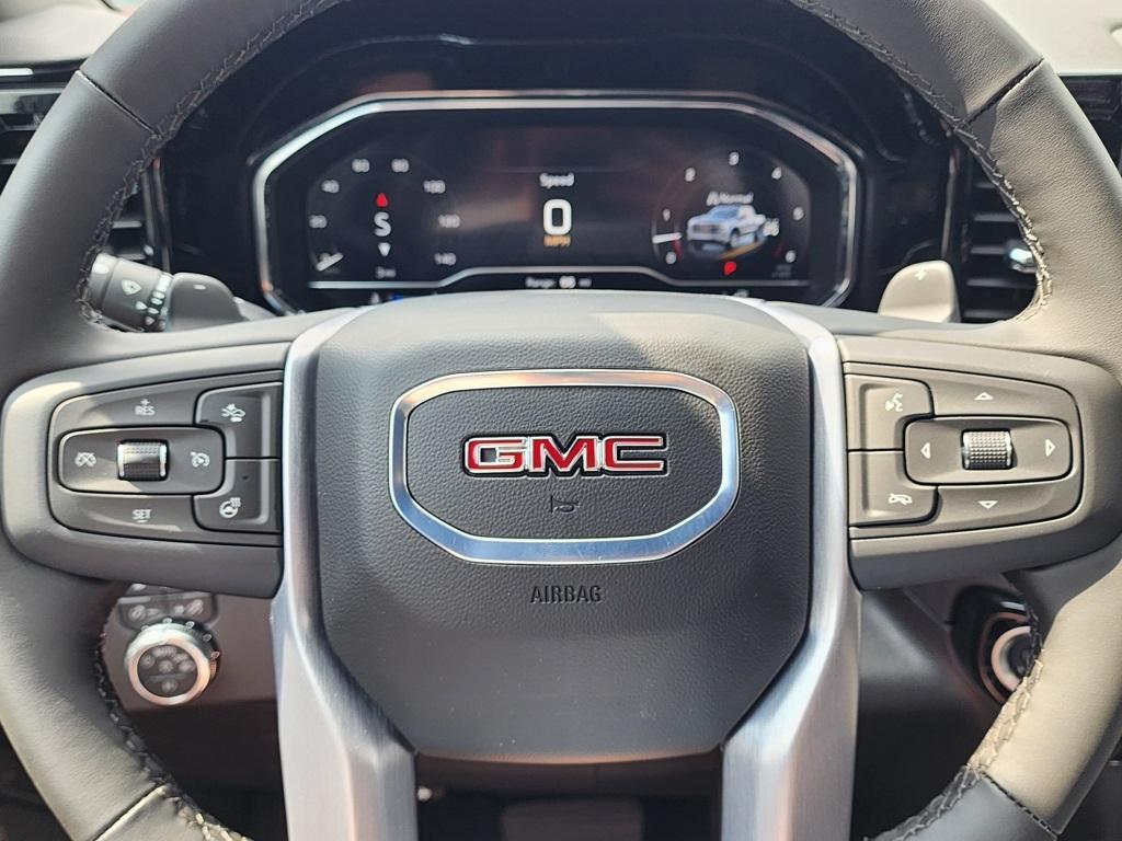 new 2025 GMC Sierra 1500 car, priced at $57,675
