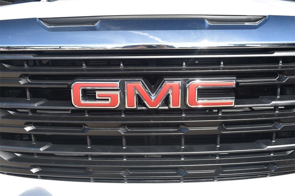 new 2025 GMC Sierra 1500 car, priced at $48,830