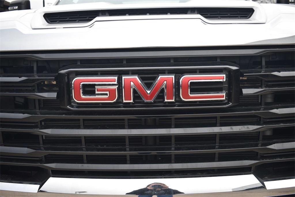 new 2025 GMC Sierra 2500 car, priced at $54,575