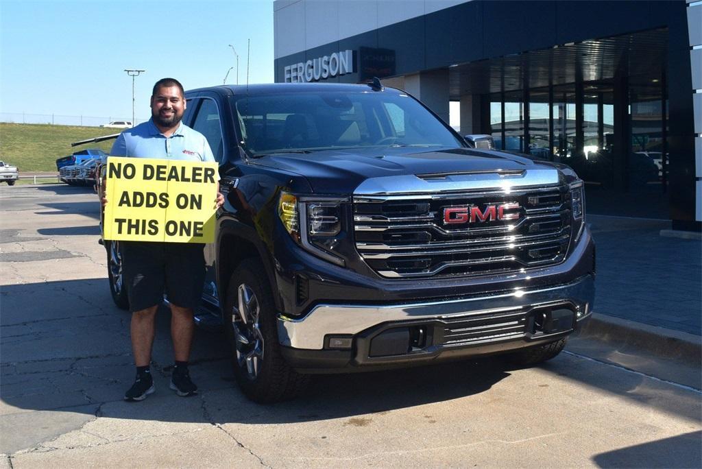 new 2025 GMC Sierra 1500 car, priced at $58,295