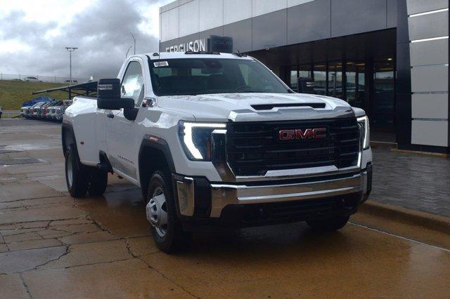 new 2025 GMC Sierra 3500 car, priced at $61,625