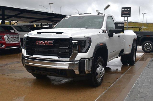 new 2025 GMC Sierra 3500 car, priced at $61,625