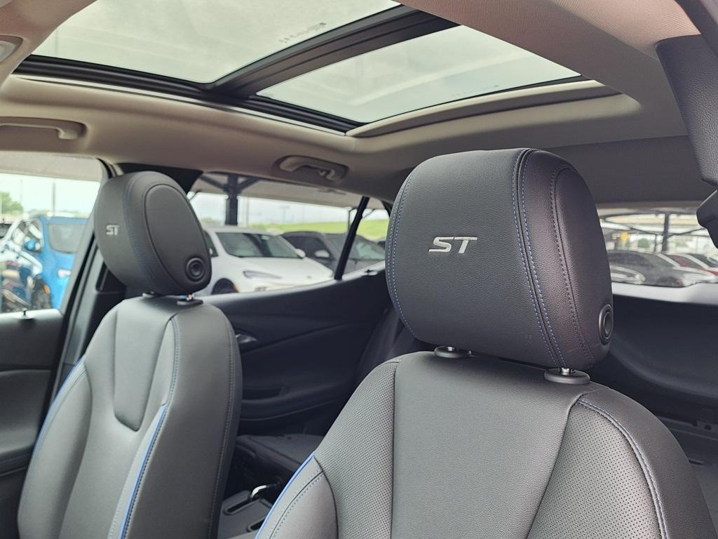 new 2026 Buick Encore GX car, priced at $29,570