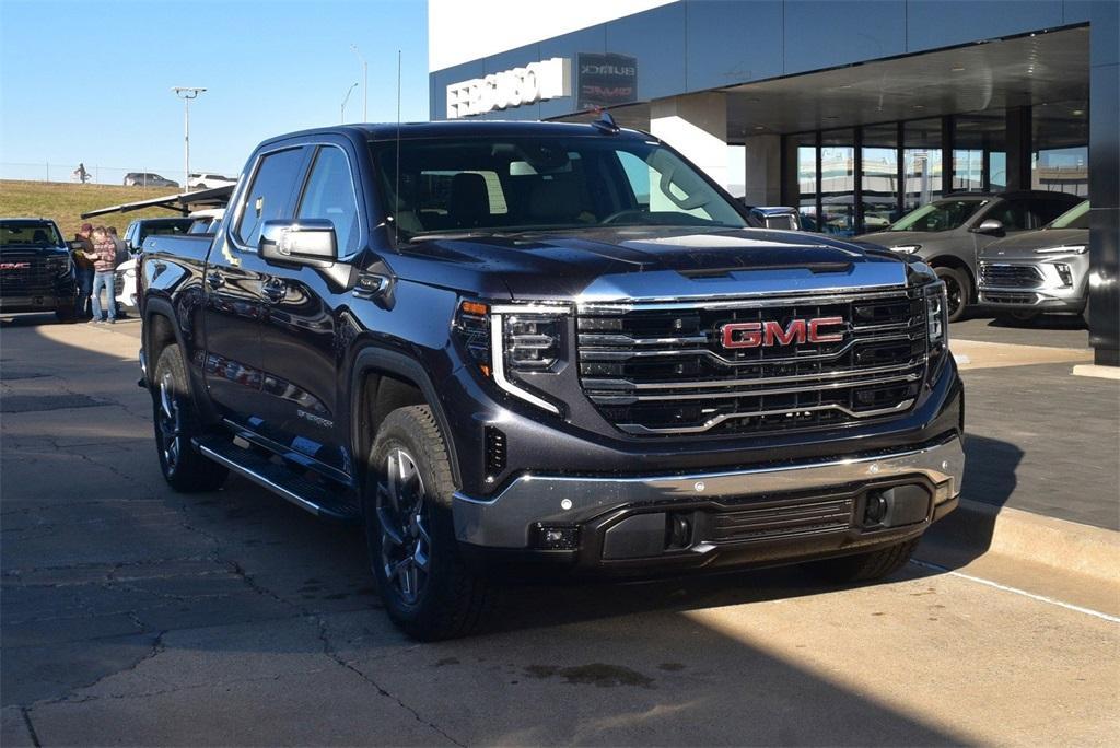 new 2025 GMC Sierra 1500 car, priced at $59,320