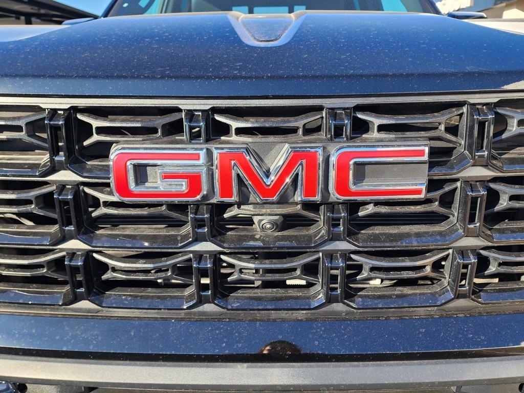 new 2024 GMC Canyon car, priced at $40,830