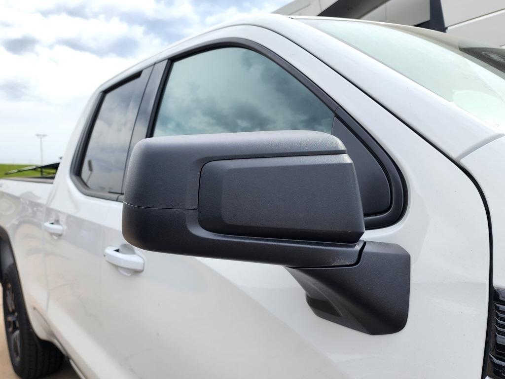 new 2025 GMC Sierra 1500 car, priced at $45,245