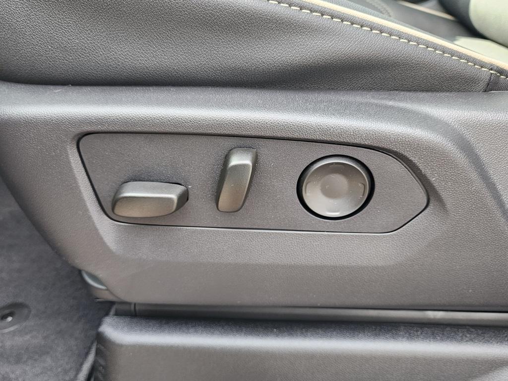 new 2026 GMC Yukon XL car, priced at $81,575