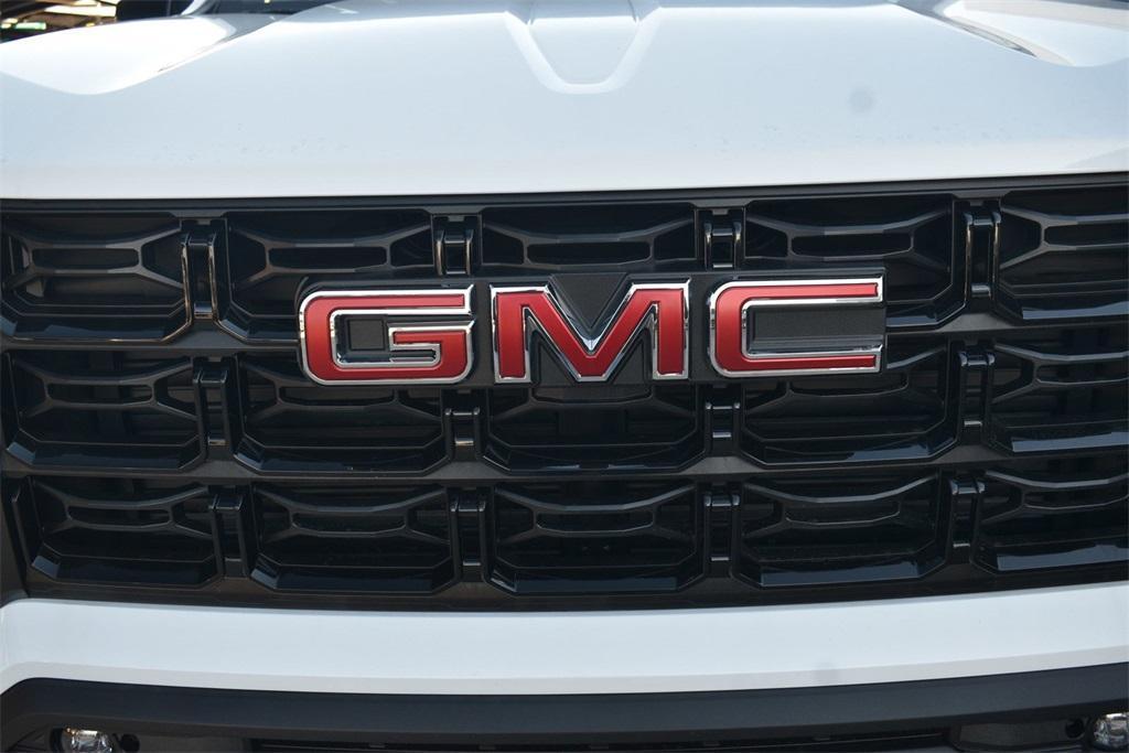 new 2025 GMC Canyon car, priced at $45,345