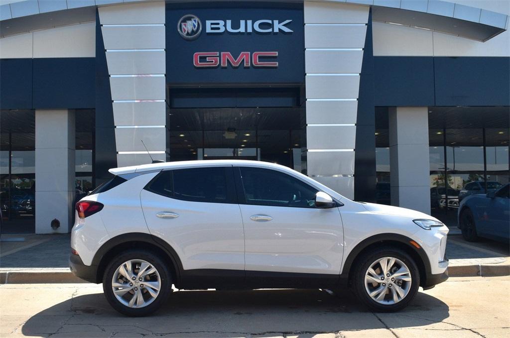 new 2025 Buick Encore GX car, priced at $22,590