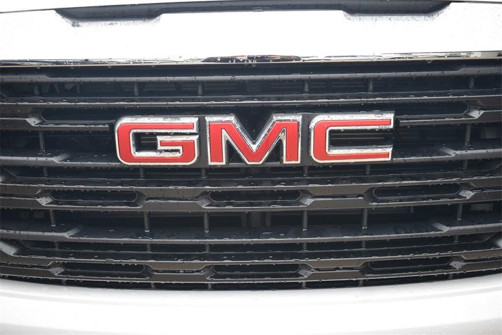 new 2025 GMC Sierra 1500 car, priced at $40,145