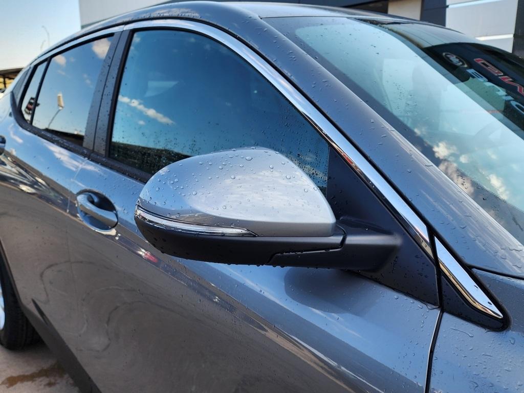 new 2025 Buick Envista car, priced at $23,185
