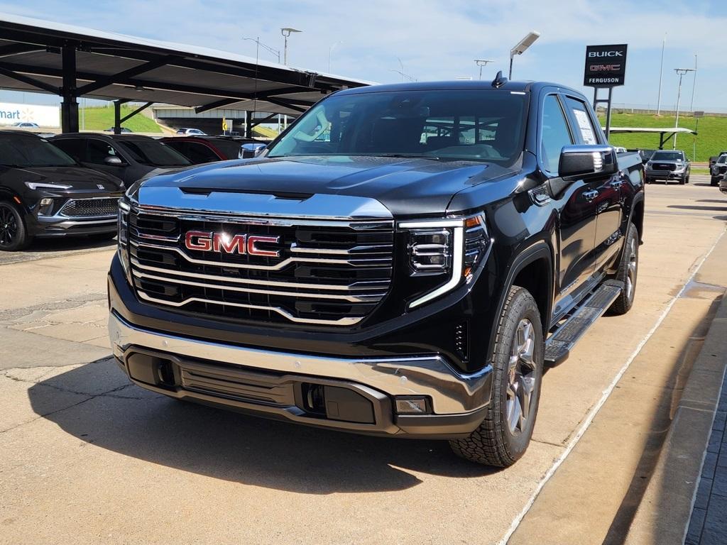 new 2025 GMC Sierra 1500 car, priced at $56,725
