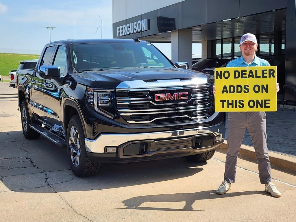 new 2025 GMC Sierra 1500 car, priced at $56,725