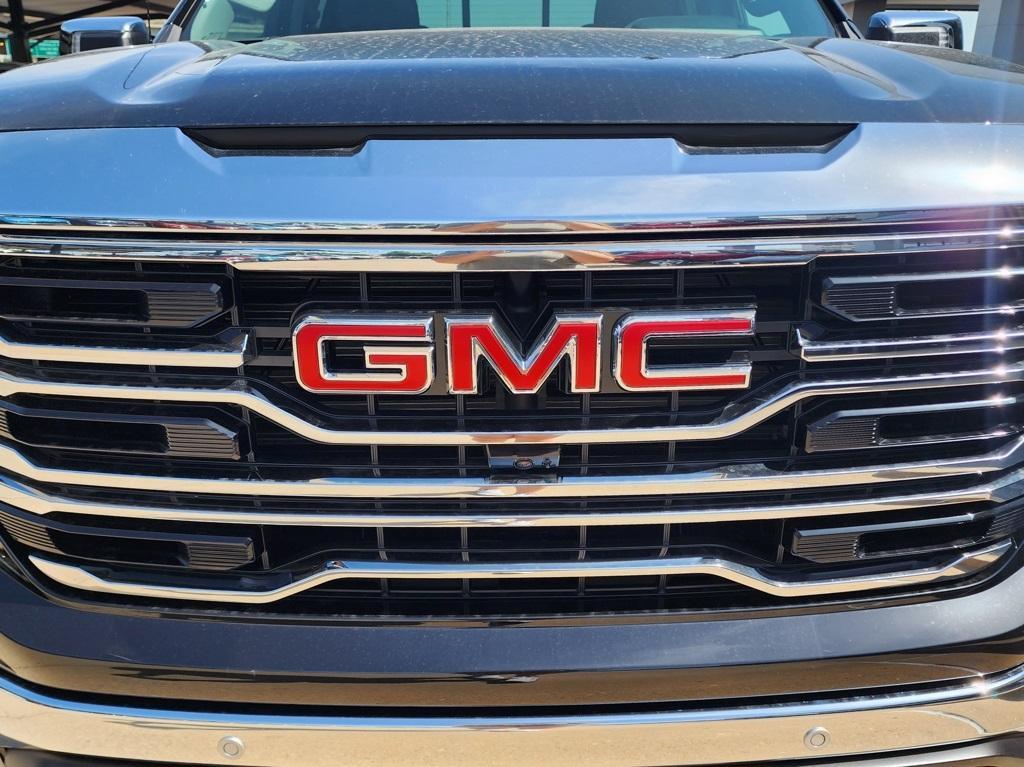 new 2025 GMC Sierra 1500 car, priced at $56,725