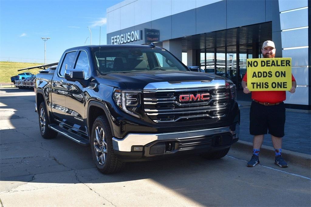 new 2025 GMC Sierra 1500 car, priced at $58,295