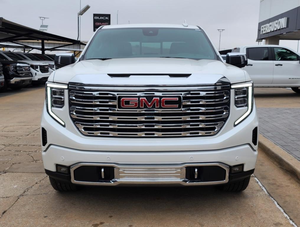 new 2025 GMC Sierra 1500 car, priced at $73,650