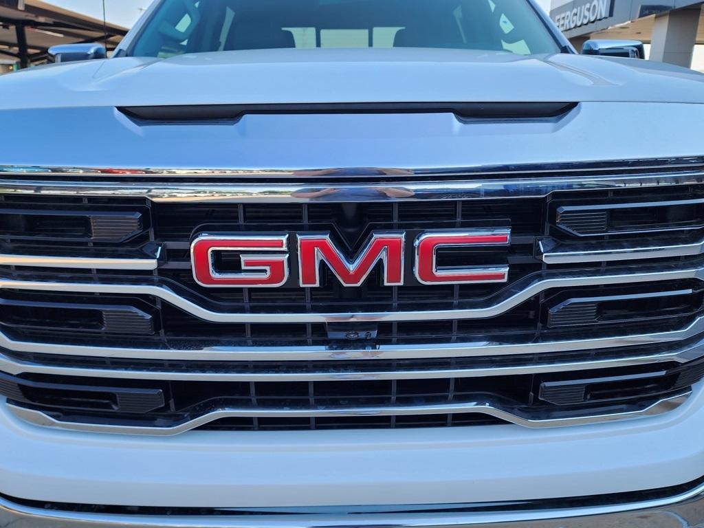 new 2025 GMC Sierra 1500 car, priced at $58,525