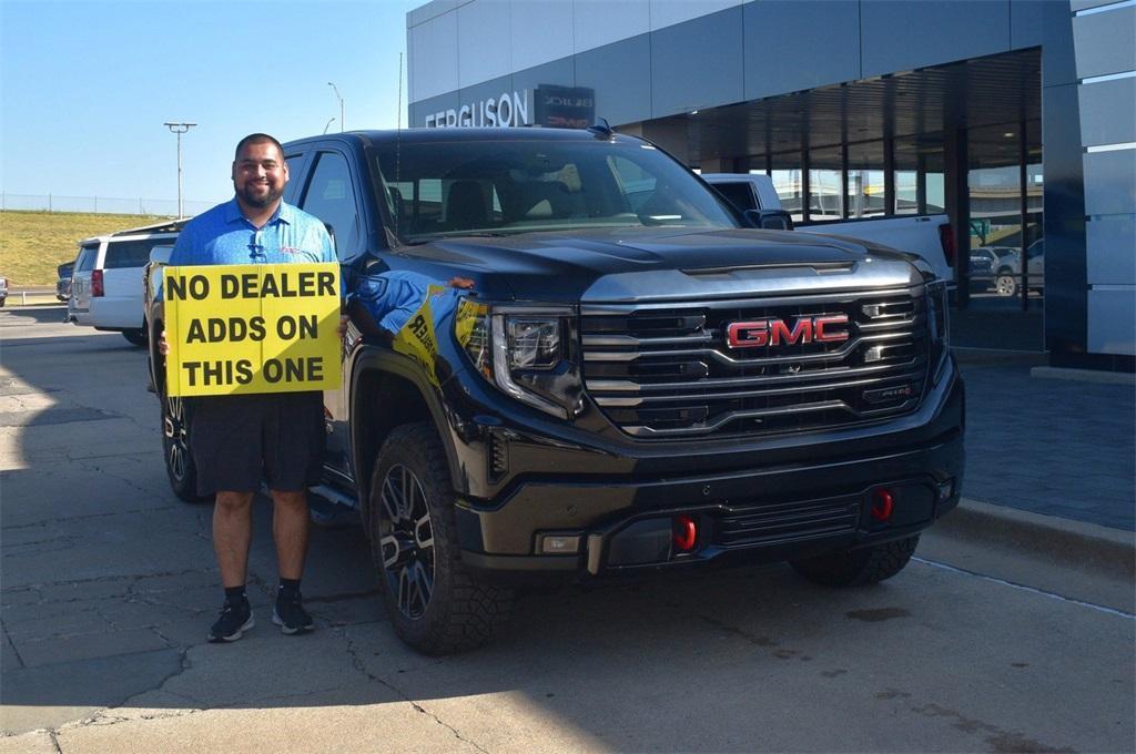 new 2024 GMC Sierra 1500 car, priced at $69,250