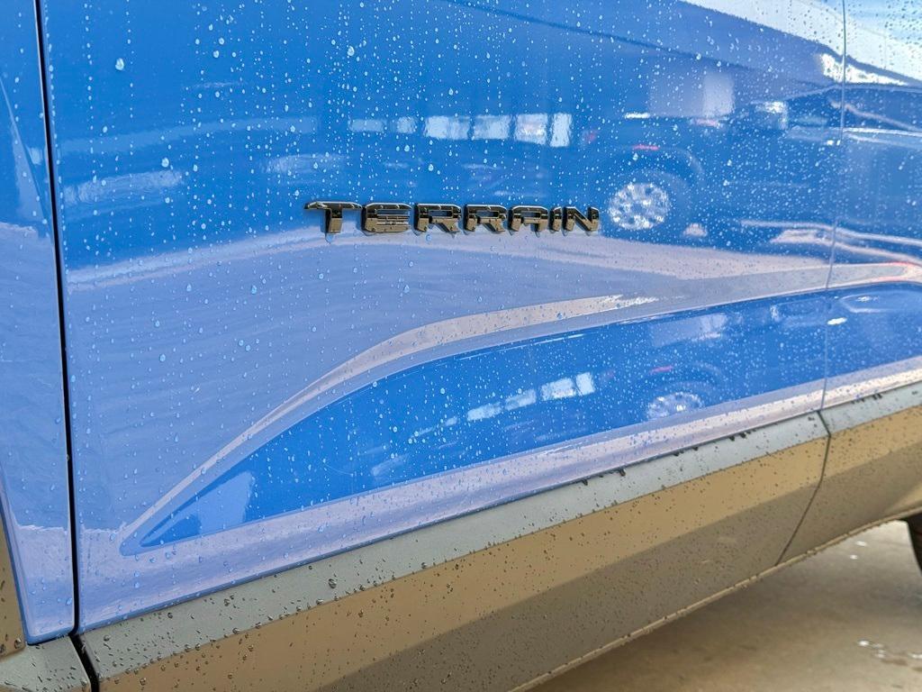new 2025 GMC Terrain car, priced at $33,085