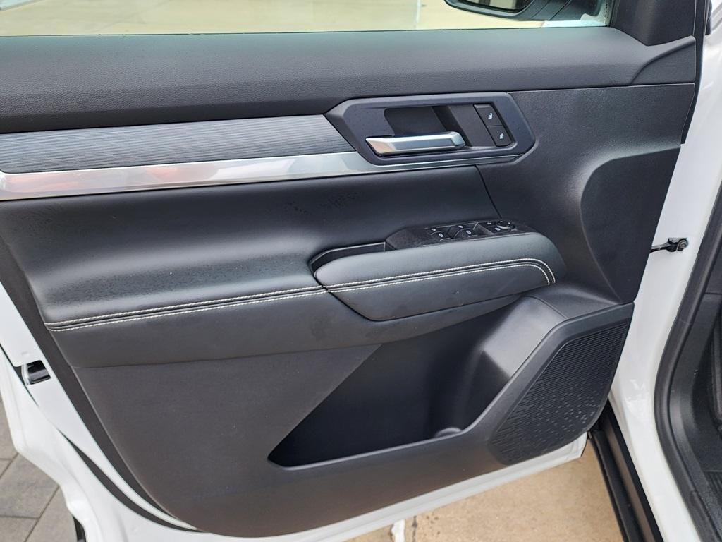 new 2025 GMC Terrain car, priced at $28,395
