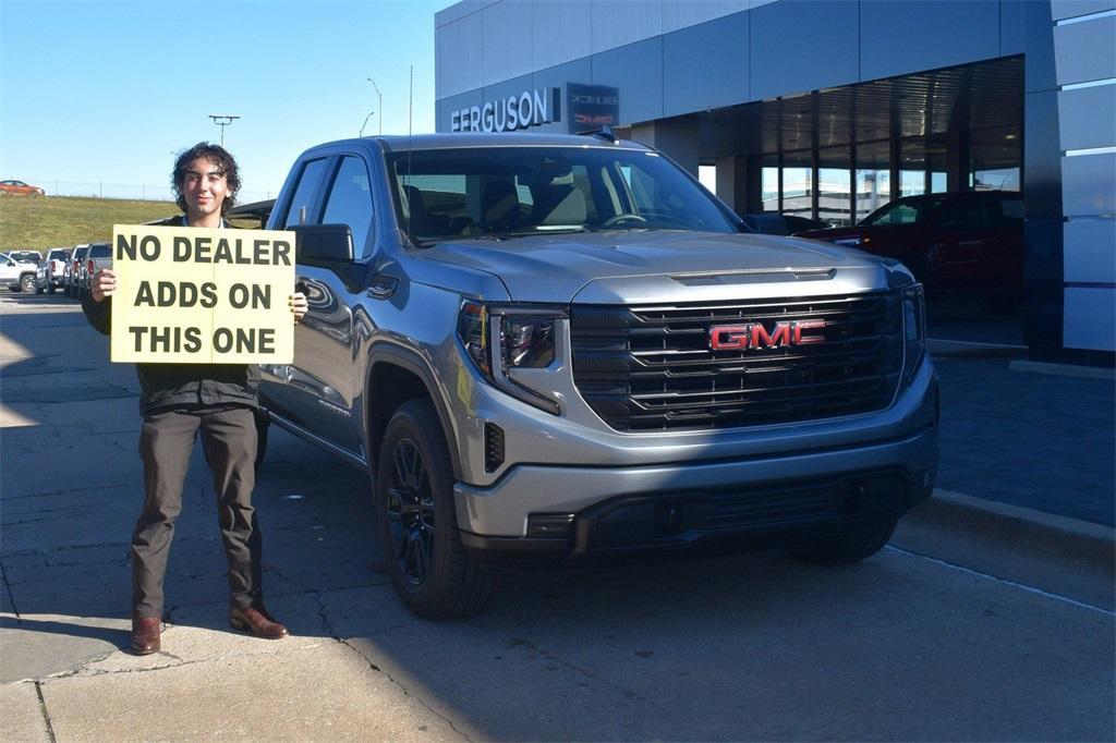 new 2025 GMC Sierra 1500 car, priced at $50,080