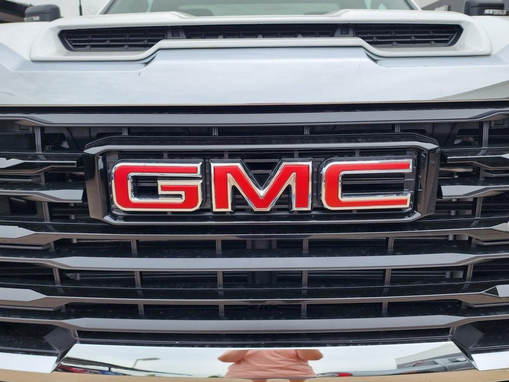 new 2025 GMC Sierra 2500 car, priced at $50,480