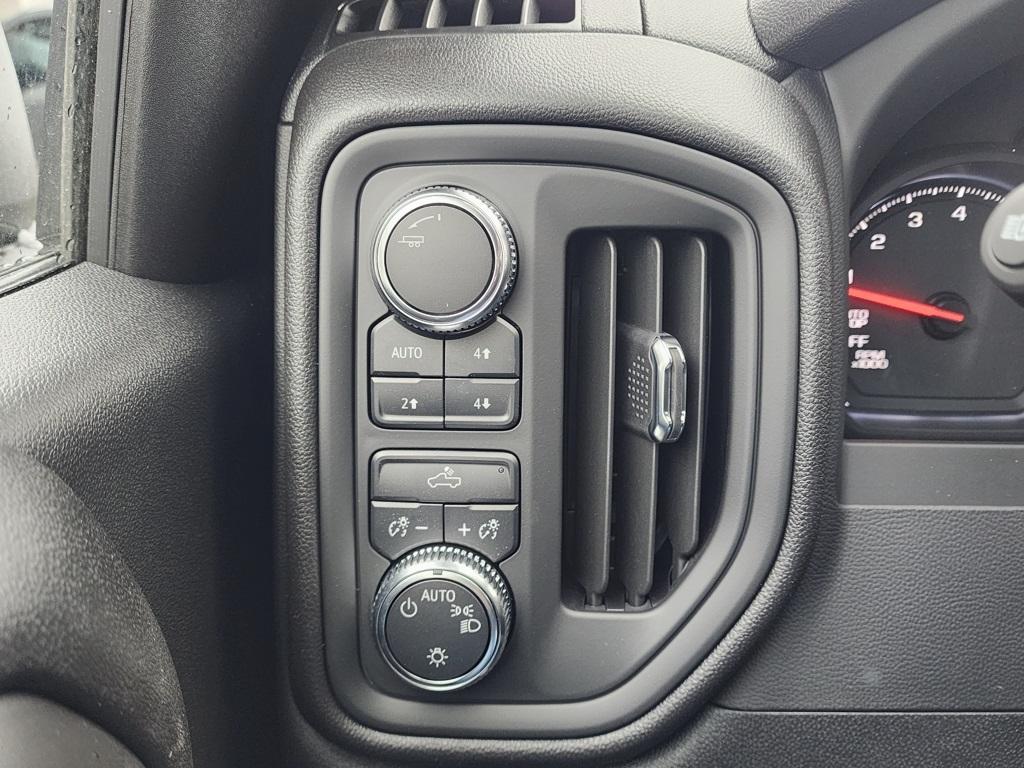 new 2025 GMC Sierra 1500 car, priced at $51,250