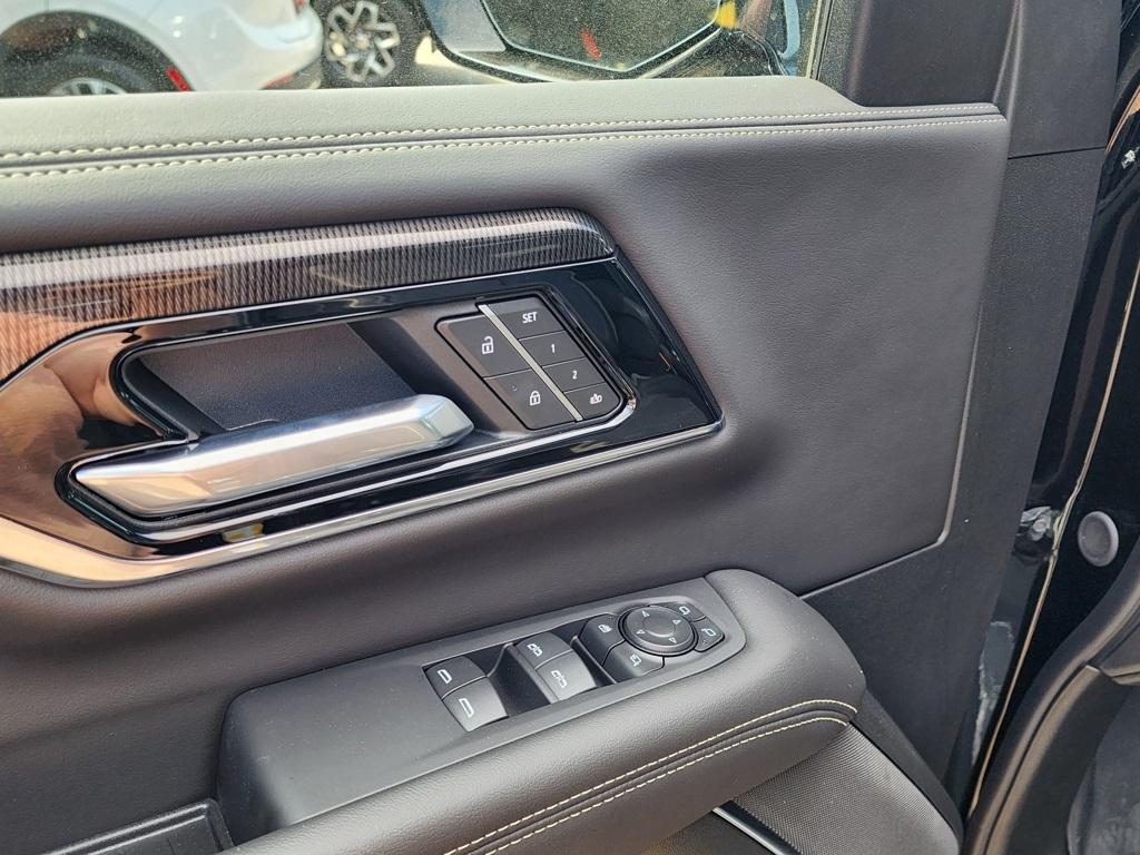 new 2025 GMC Yukon car, priced at $79,755