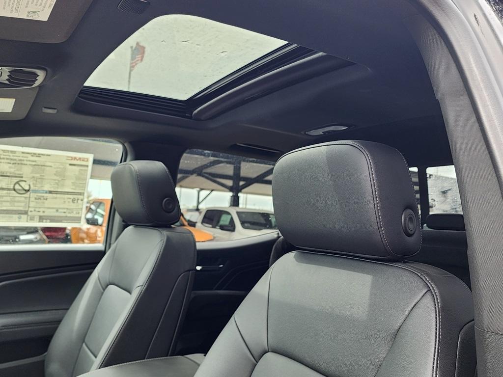 new 2025 GMC Canyon car, priced at $47,890