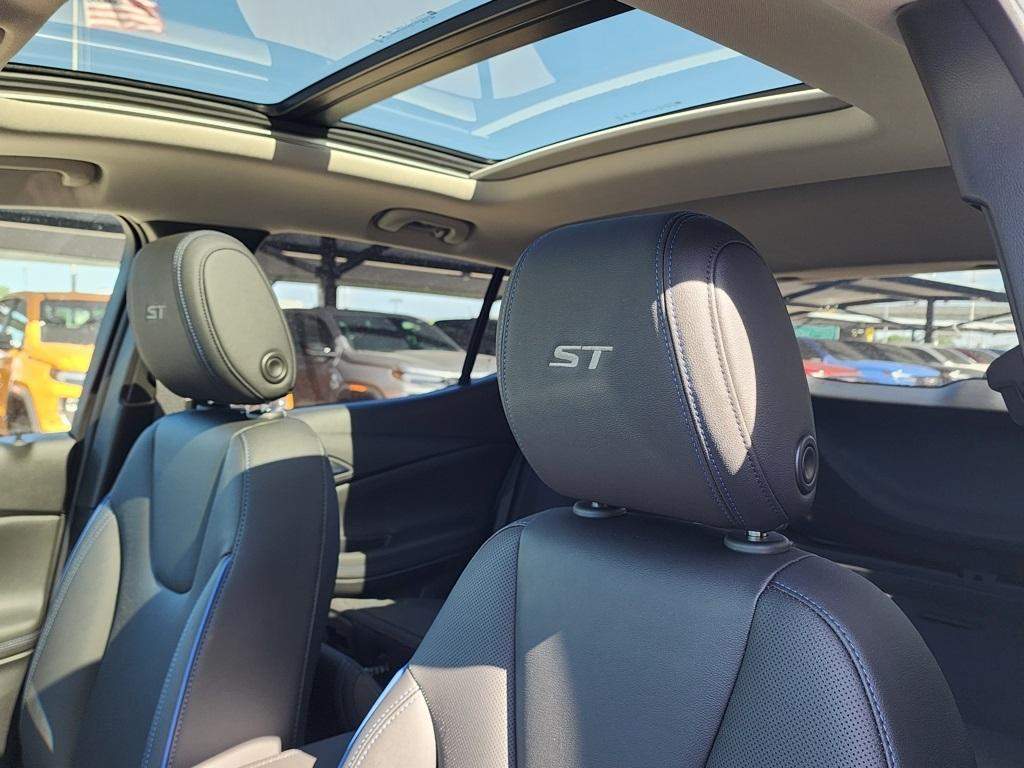 new 2026 Buick Encore GX car, priced at $28,180