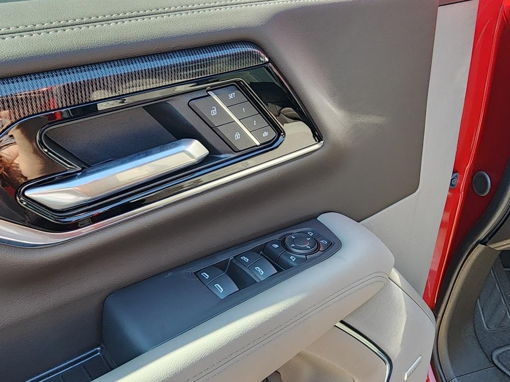 new 2025 GMC Yukon XL car, priced at $77,770