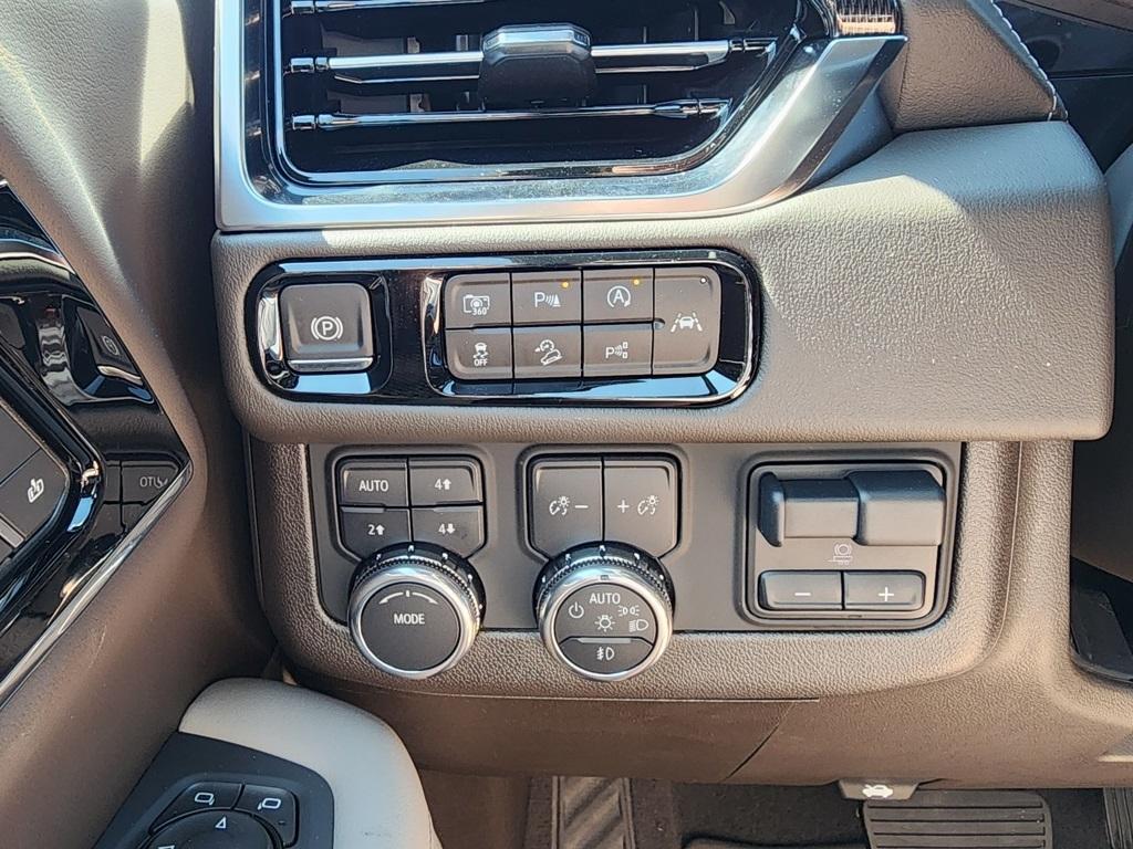 new 2025 GMC Yukon XL car, priced at $77,770