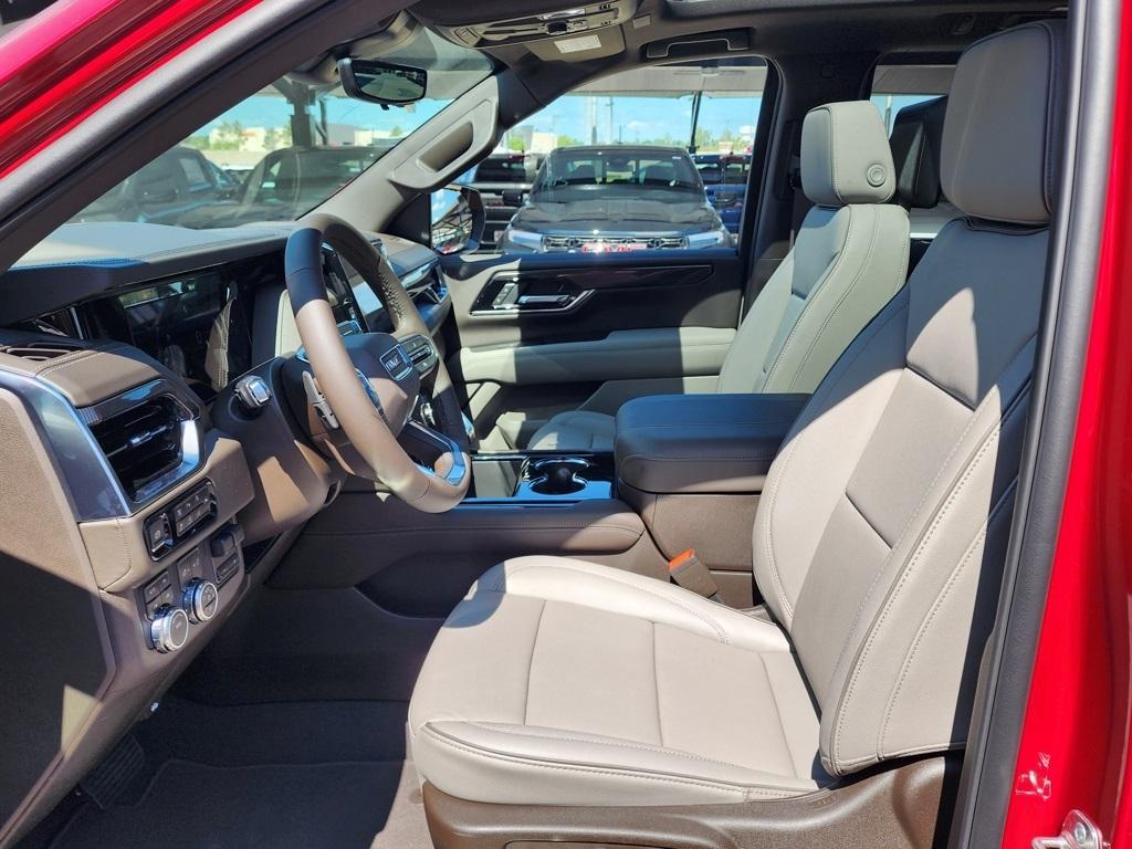 new 2025 GMC Yukon XL car, priced at $77,770