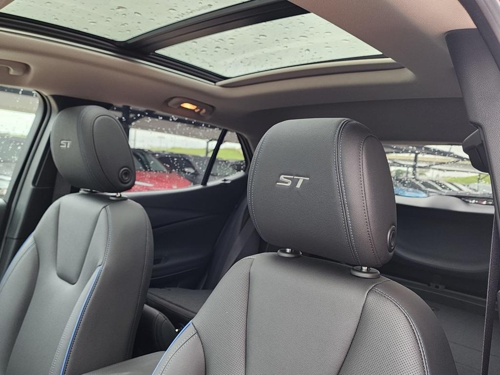new 2026 Buick Encore GX car, priced at $27,370