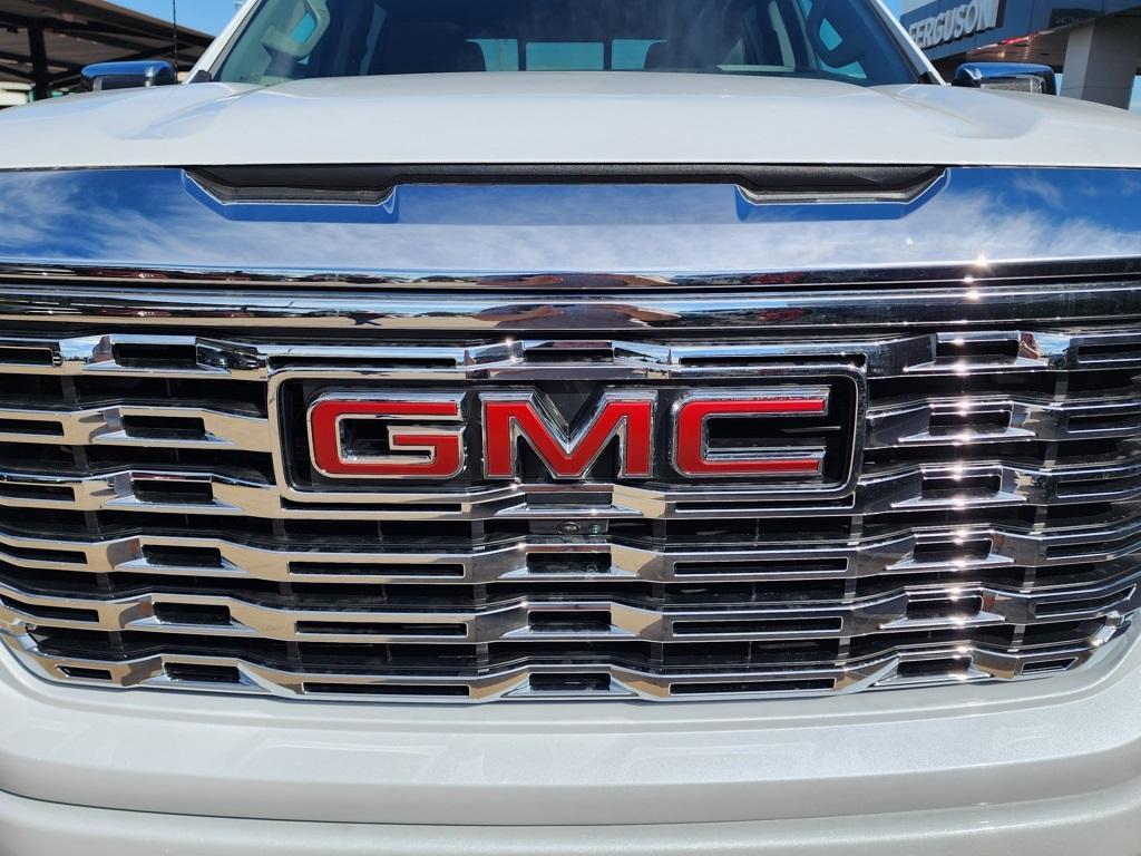 new 2026 GMC Sierra 1500 car, priced at $74,940