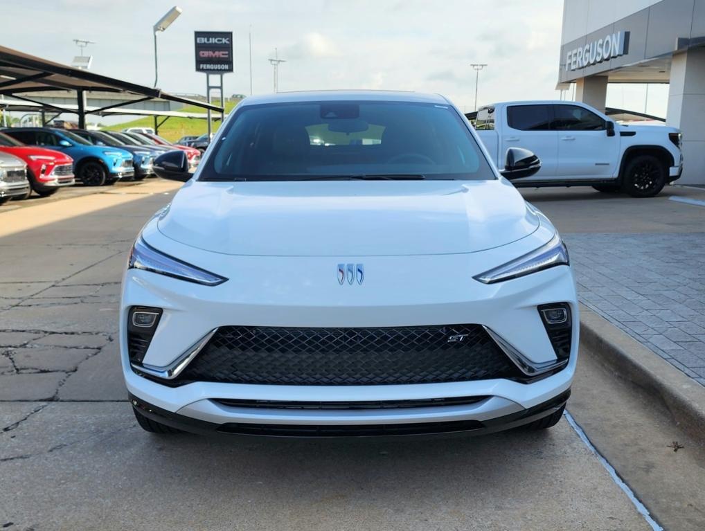 new 2025 Buick Envista car, priced at $28,770