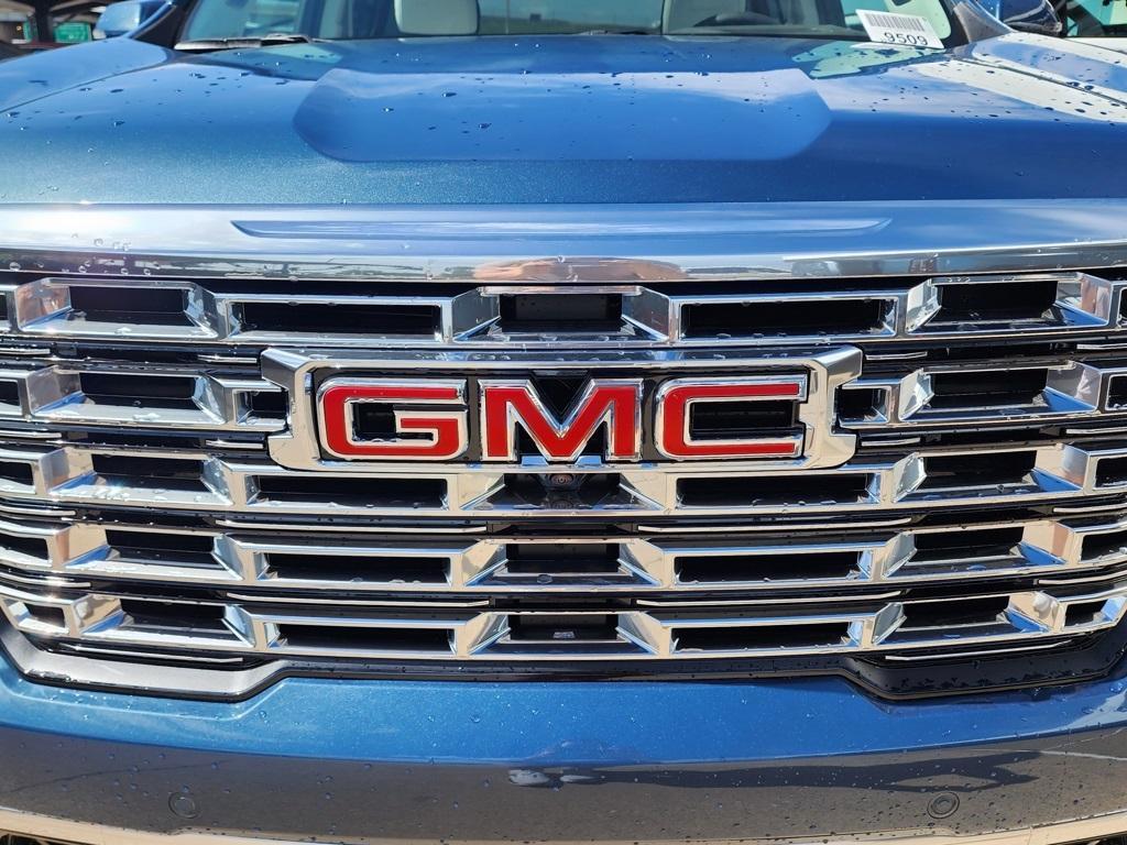 new 2025 GMC Acadia car, priced at $60,710