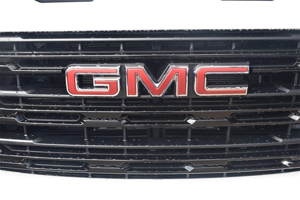 new 2025 GMC Sierra 1500 car, priced at $47,545