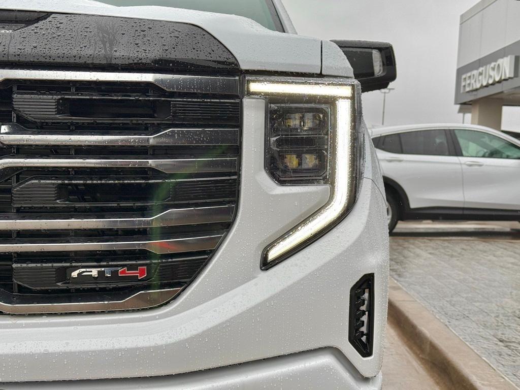 new 2025 GMC Sierra 1500 car, priced at $67,205