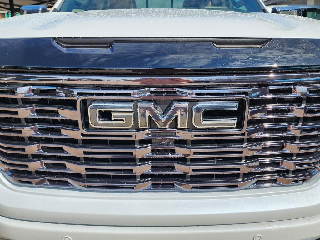 new 2026 GMC Sierra 1500 car, priced at $80,755