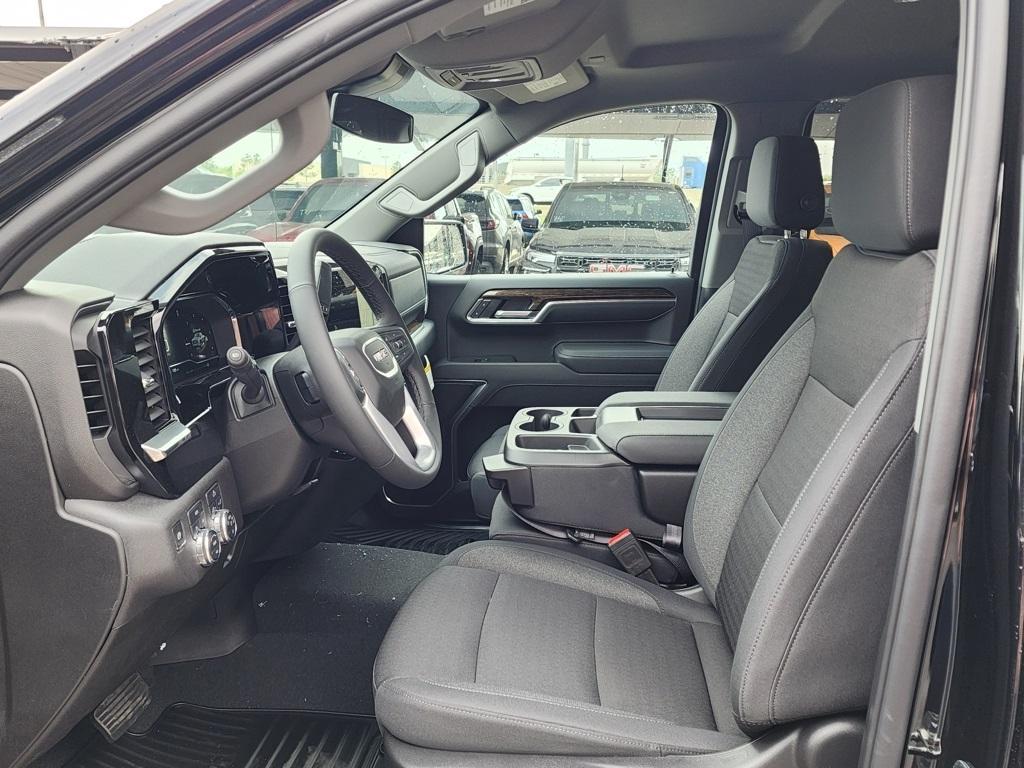 new 2025 GMC Sierra 1500 car, priced at $45,540