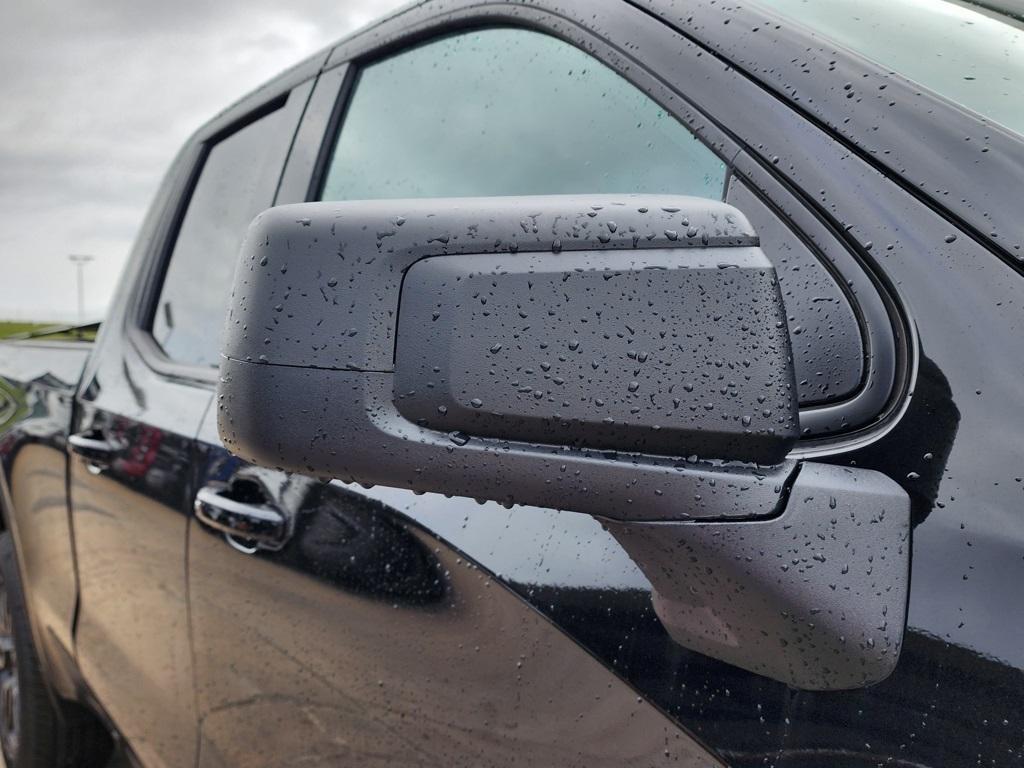 new 2025 GMC Sierra 1500 car, priced at $45,540