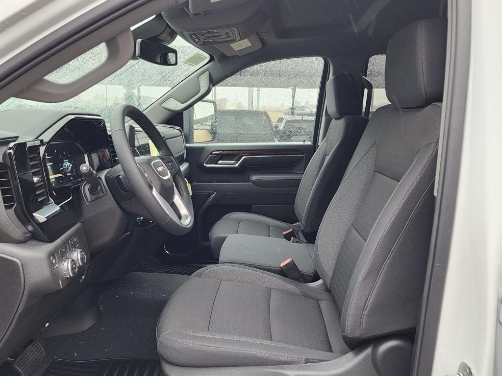 new 2026 GMC Sierra 2500 car, priced at $58,925