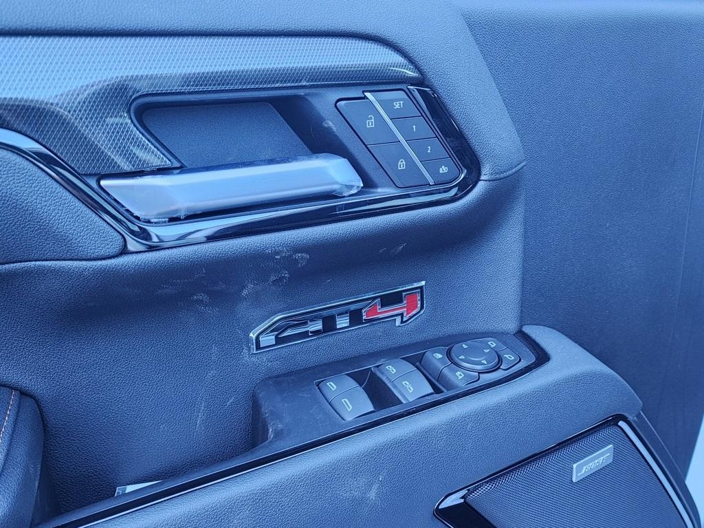 new 2025 GMC Sierra 1500 car, priced at $69,300