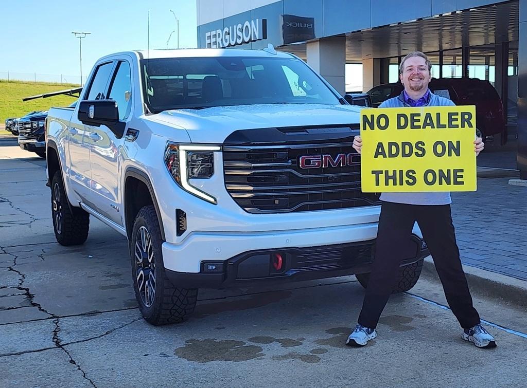 new 2025 GMC Sierra 1500 car, priced at $69,300